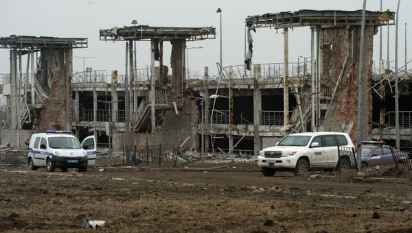 Представители миссии ОБСЕ посетили аэропорт Донецка