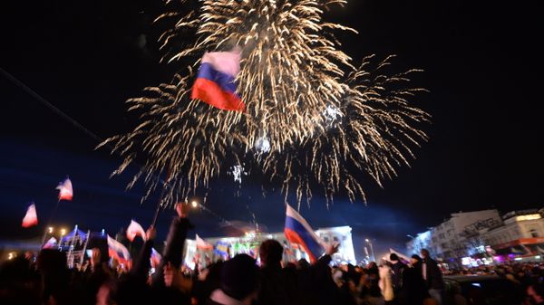 Митинг в поддержку референдума о статусе Крыма в Севастополе