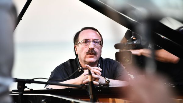 Джазовый пианист Даниил Крамер 