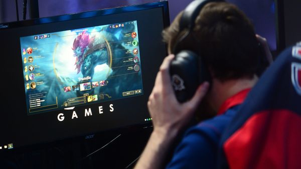 Киберспорт. Финал Континентальной лиги League of Legends