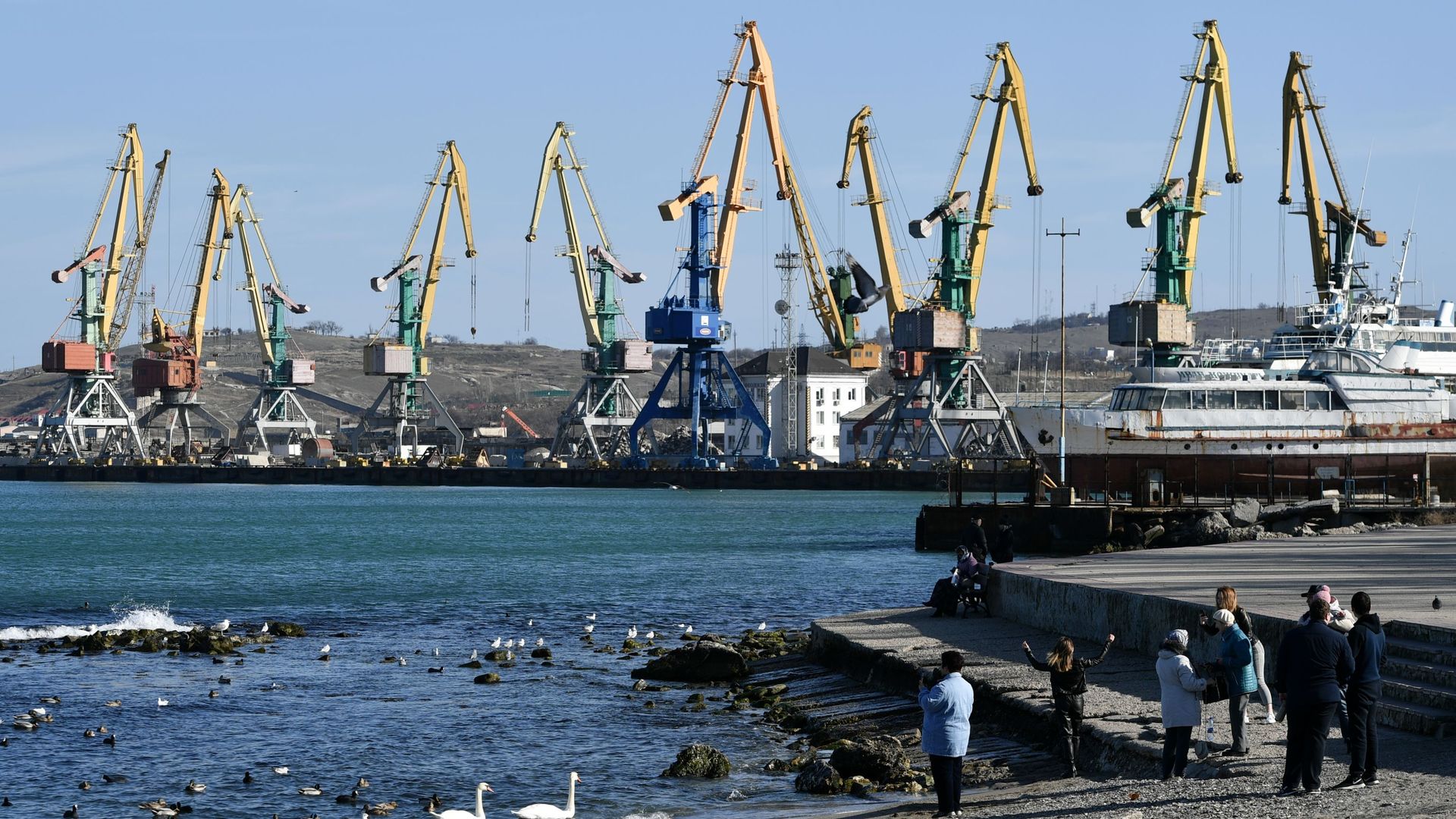 Феодосийский морской торговый порт.  - РИА Новости, 1920, 18.12.2022