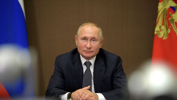 Президент РФ В. Путин встретился с президентом Молдавии И. Додоном
