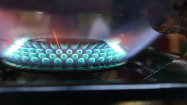 газ
