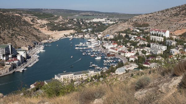 Вид на Балаклавскую бухту