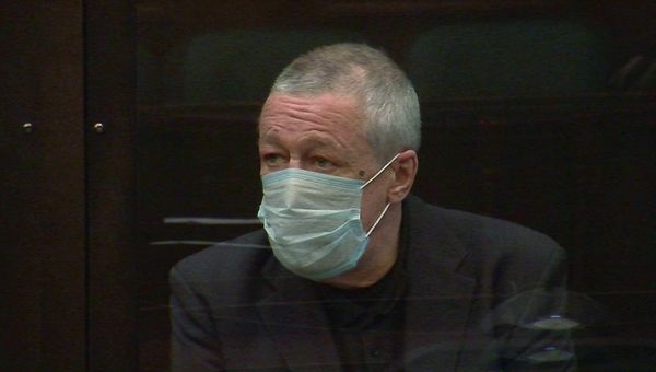 Рассмотрение апелляционной жалобы на приговор актеру М. Ефремову