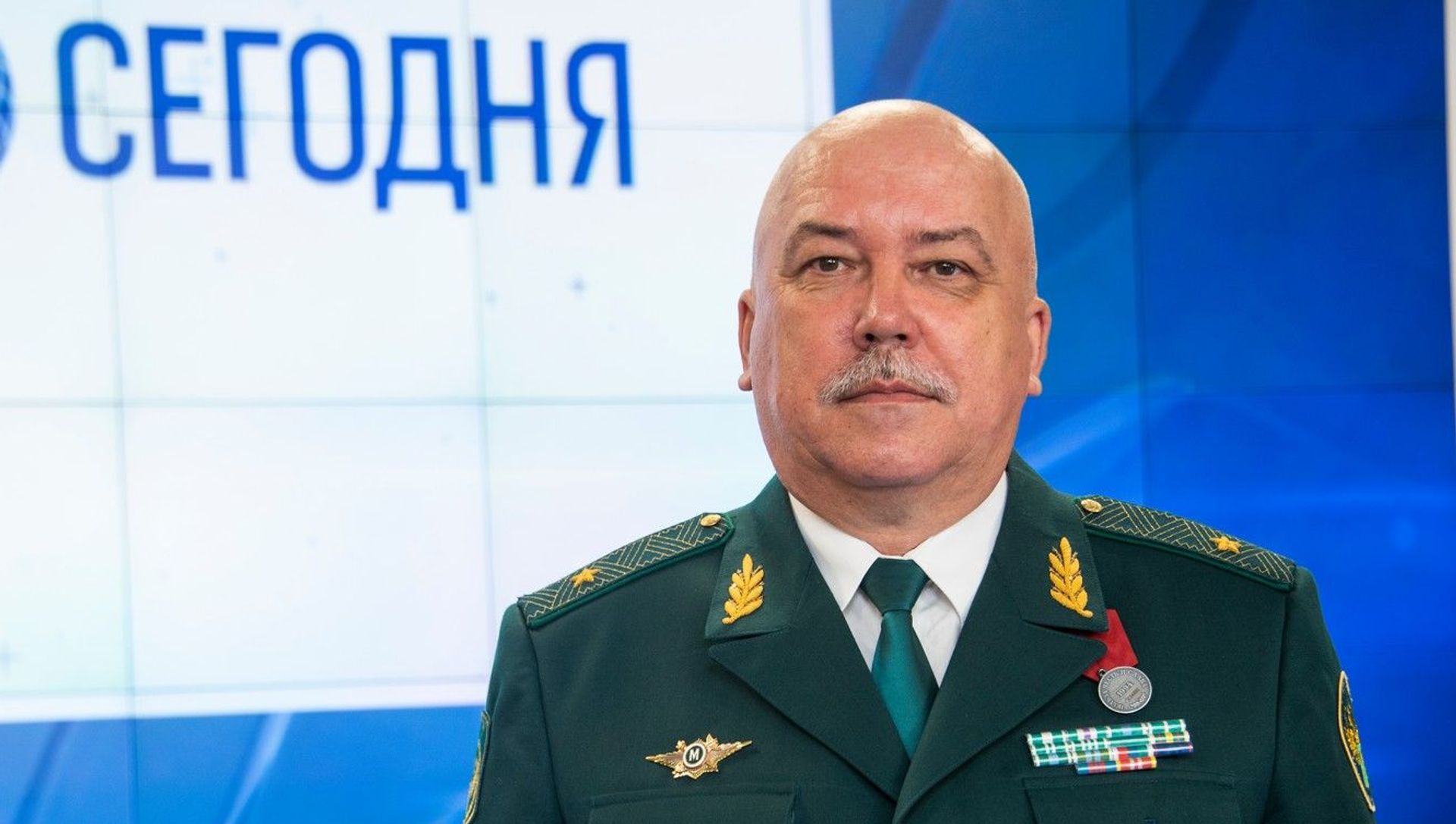 Начальник Крымской таможни, генерал-майор таможенной службы Виктор Холичев Начальник Крымской таможни, генерал-майор таможенной службы Виктор Холичев - РИА Новости, 1920, 04.02.2021