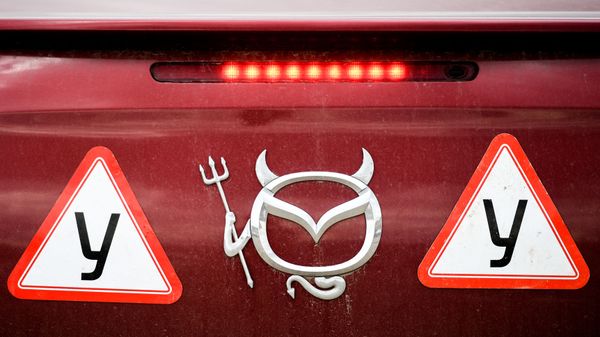 Во время практических занятий в автошколе Чайка на Волгоградском проспекте. ГИБДД предложила объединить площадку и город при сдаче экзамена на водительские права