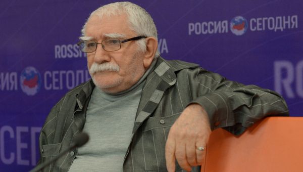 Актер и режиссер Армен Джигарханян