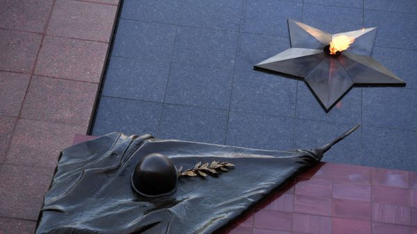 Могила Неизвестного Солдата в Александровском саду в Москве Могила Неизвестного Солдата в Александровском саду в Москве