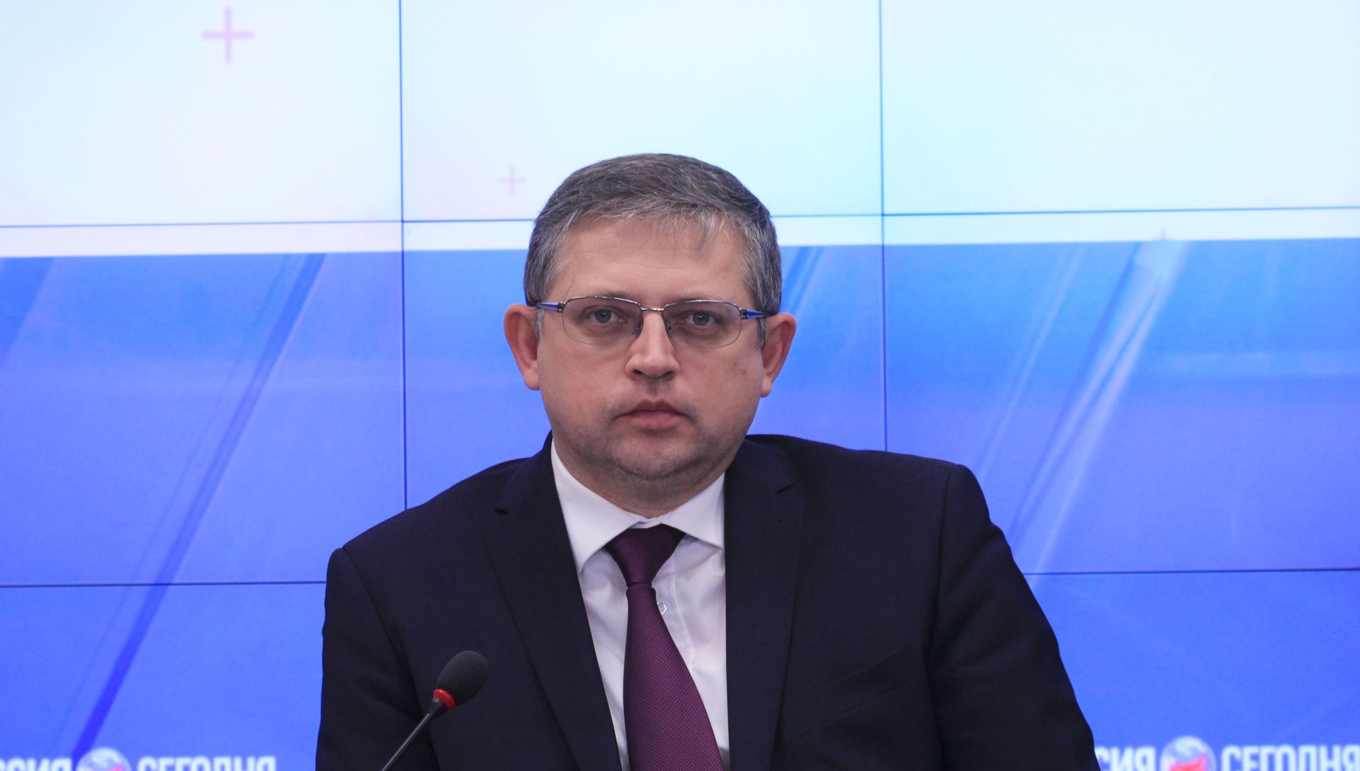 Заместитель Председателя Государственного Совета Республики Крым Владимир БОБКОВ Заместитель Председателя Государственного Совета Республики Крым Владимир БОБКОВ - РИА Новости, 1920, 08.12.2020