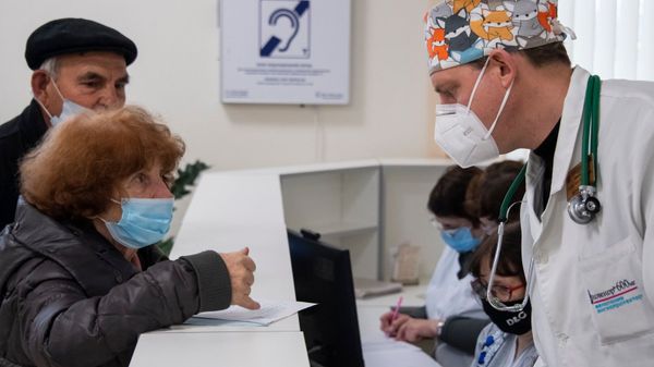 Приём пациентов в регистратуре