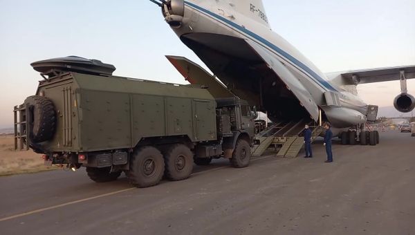 Разгрузка и выдвижение миротворцев ВС РФ Разгрузка и выдвижение миротворцев ВС РФ
