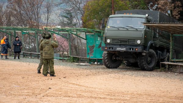 Военные разворачивают временный ковидный госпиталь в Ялте