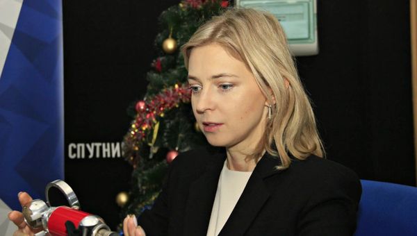 Наталья Поклонская в студии радио Спутник в Крыму