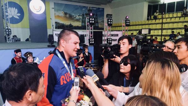 Боксер Павел Дорошилов