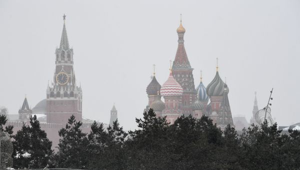 Снег в Москве