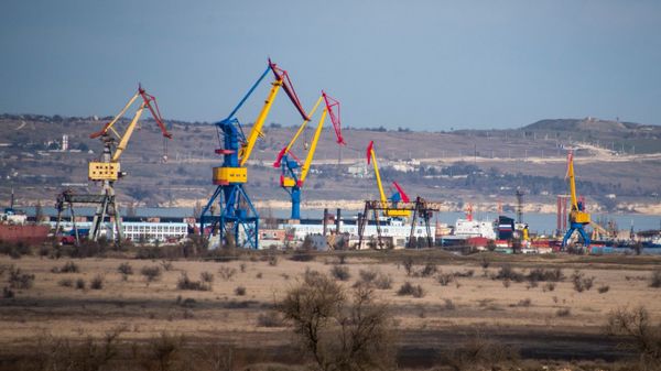 Судостроительный завод Залив