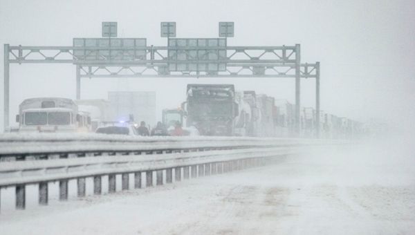 Заснеженная трасса Таврида