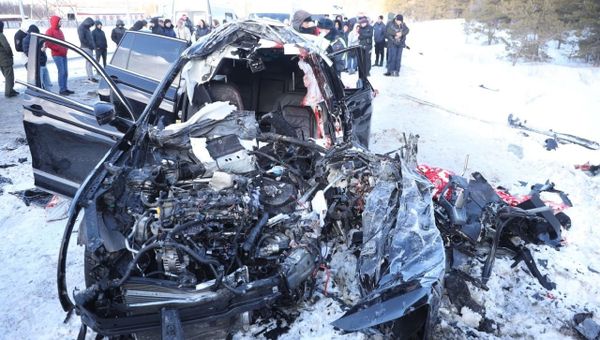 ДТП с участием грузовика и легкового автомобиля в Самарской области