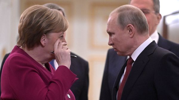 Встреча президента РФ В. Путина с канцлером Германии А. Меркель