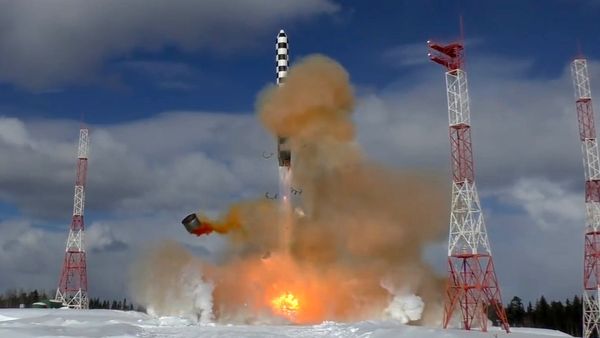 Запуск ракеты «Сармат» с космодрома «Плесецк»