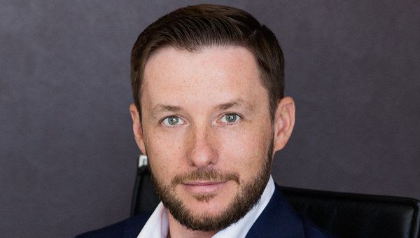 Основатель компании 360 ФЛЭТ Евгений Клочков
