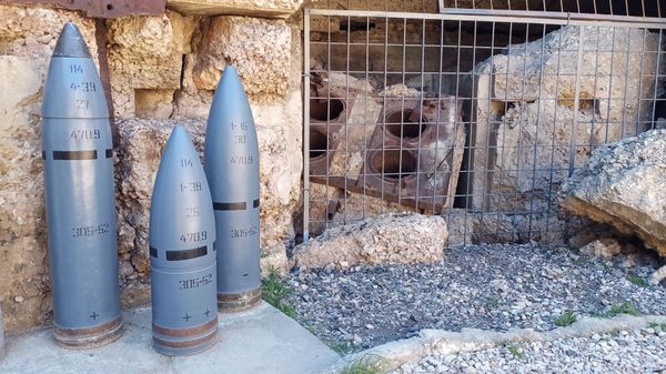 Новая экспозиция снарядов на 35-й Береговой батарее