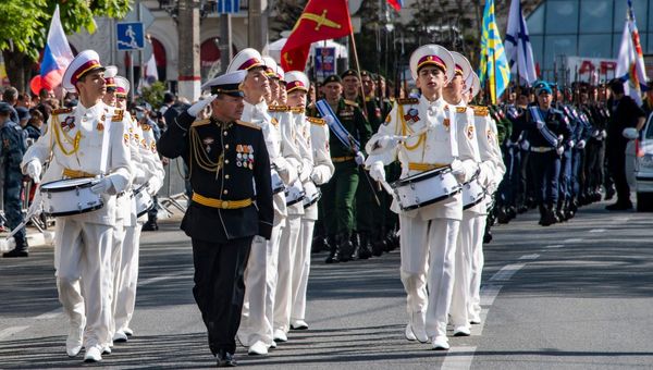 Парад Победы в Симферополе 2021