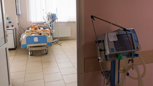 В красной зоне ковидного госпиталя