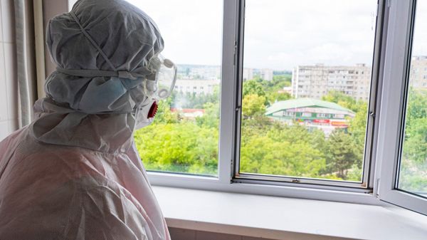 Глоток свежего воздуха и снова антиковидная пластиковая броня.
