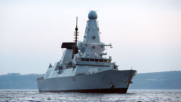 The Royal Navy Type 45 Destroyer, HMS Defender/Эсминец Королевского флота Тип 45, HMS Defender