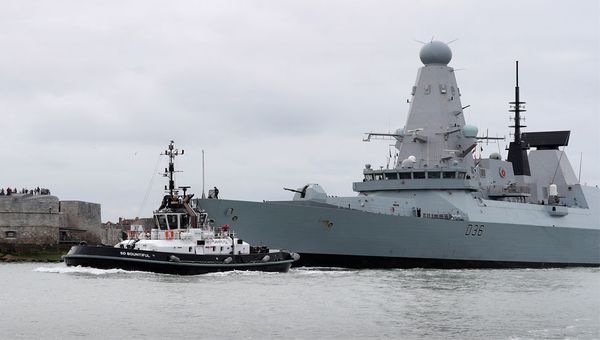 The Royal Navy Type 45 Destroyer, HMS Defender/Эсминец Королевского флота Тип 45, HMS Defender