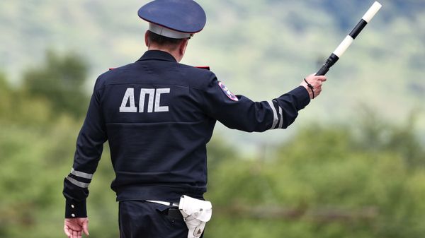 Сотрудник ДПС ГИБДД в Крыму