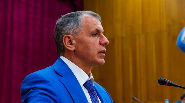 Владимир Константинов