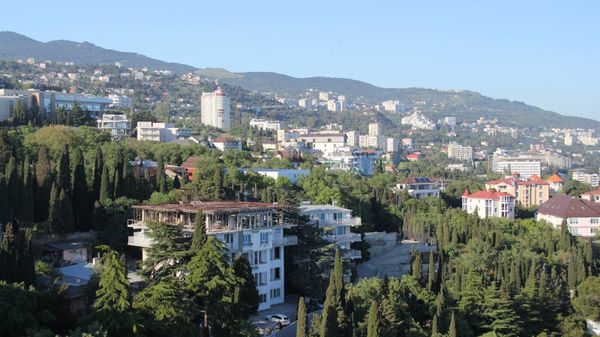 Южный берег Крыма. Панорамный вид на поселок Кореиз