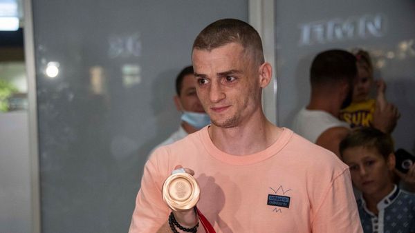 Боксер Глеб Бакши вернулся в Крым после Олимпиады