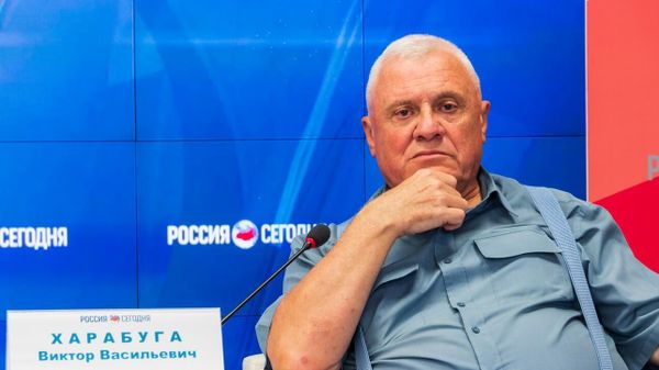 Член Общественной палаты РК, доцент кафедры истории России КФУ им. В.И. Вернадского, кандидат исторических наук Виктор Харабуга Член Общественной палаты РК, доцент кафедры истории России КФУ им. В.И. Вернадского, кандидат исторических наук Виктор Харабуга