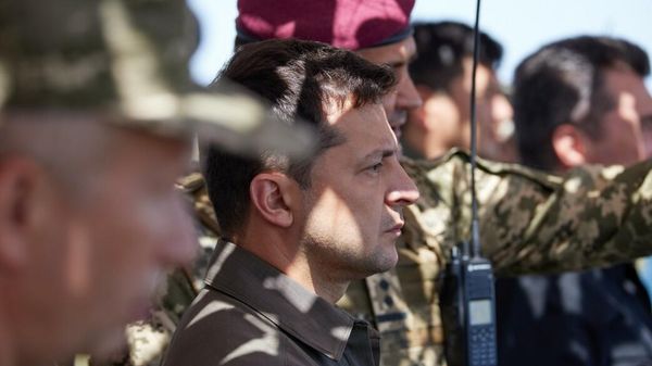 Президент Украины Владимир Зеленский во время рабочей поездки в Николаевскую область.9 августа 2021 года
