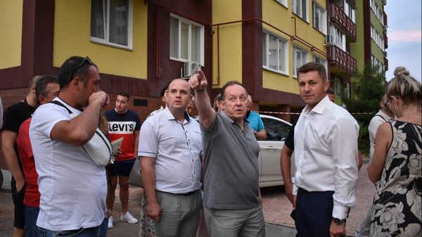 Встреча властей Симферополя с жителями микрорайона Пневматика