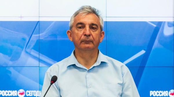 Заведующий отделом Центрального музея Тавриды Мемориал жертвам фашистской оккупации Крыма 1941-1944 гг. Концлагерь Красный Сергей Жученко