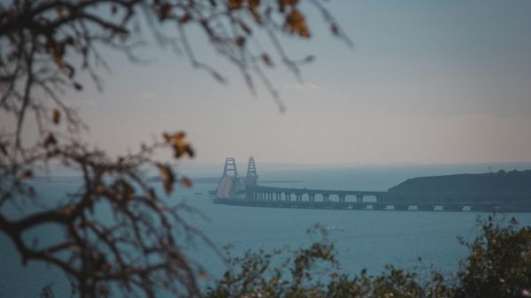 Крымский мост. Вид из Керчи