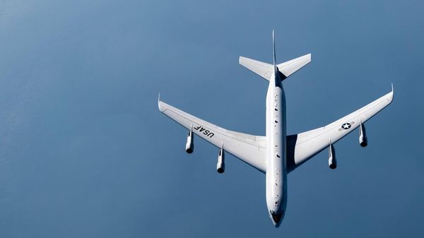 Самолет-разведчик ВВС США Е-8С