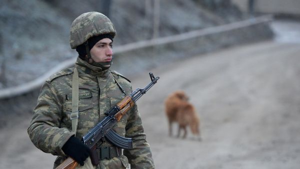 Азербайджанский военнослужащий. Архивное фото