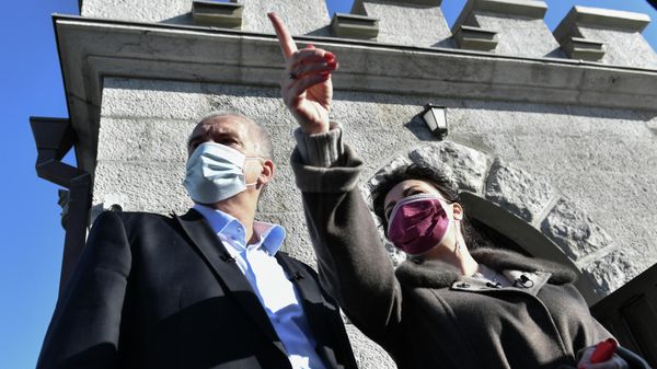 Глава Республики Крым Сергей Аксёнов, и министр культуры Крыма Арина Новосельская
