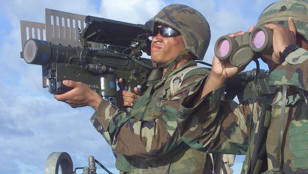 Американский морпех с ПЗРК Stinger