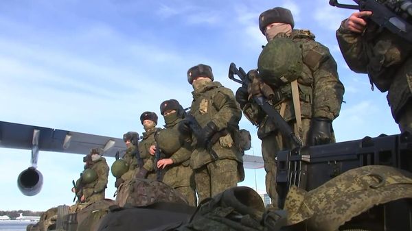 Отправка российской части миротворческого контингента в Казахстан