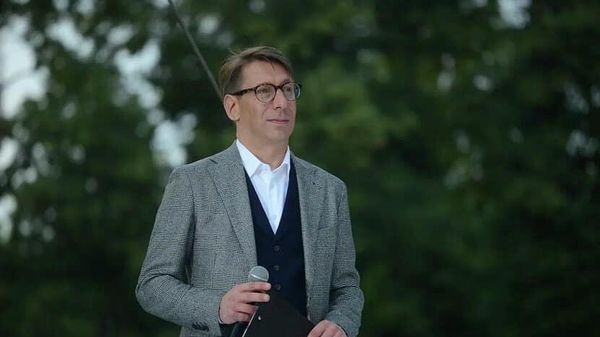 Телеведущий Михаил Зеленский