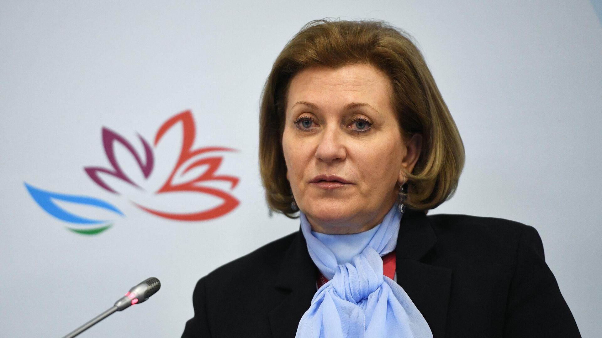 Руководитель Федеральной службы по надзору в сфере защиты прав потребителей и благополучия человека (Роспотребнадзор) - главный государственный санитарный врач РФ Анна Попова - РИА Новости, 1920, 02.02.2022
