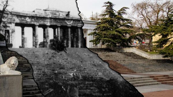 Севастополь. Графская пристань в 1944 году и в настоящее время. Коллаж.