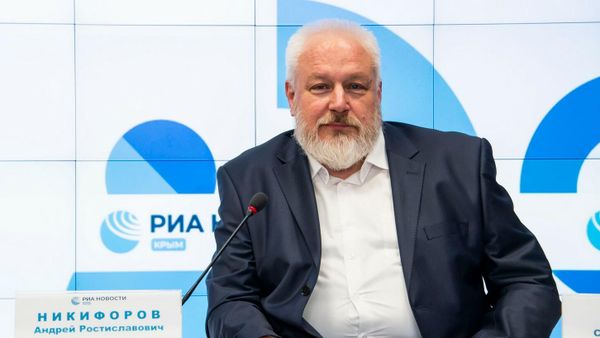 Доцент философского факультета Таврической академии КФУ им. Вернадского, политолог Андрей Никифоров